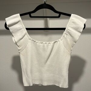 Flutter sleeve crop top